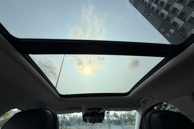 Used Chery Tiggo 9 2023 2.0T Dual-Clutch Two-Wheel Drive Prestige Version 5 Seats Headliner