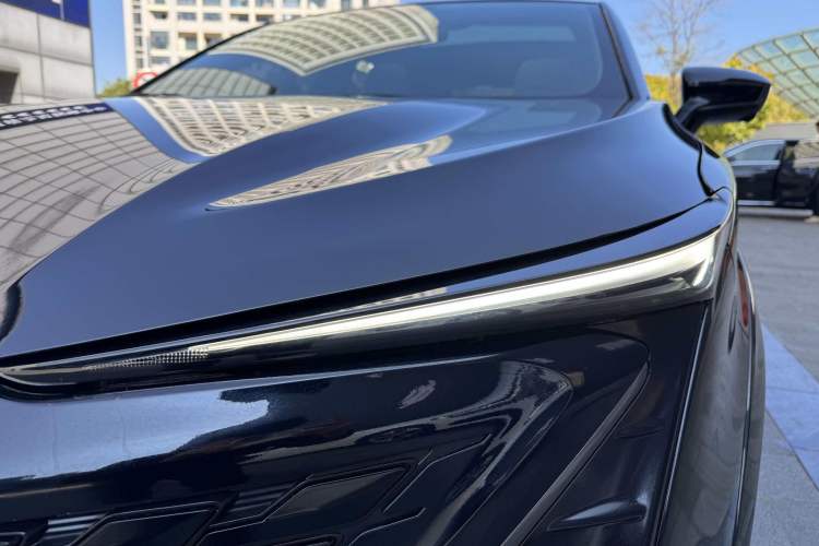 Used CHANGAN UNI-T 2023 2nd Generation 1.5T Flagship Version Exterior 8