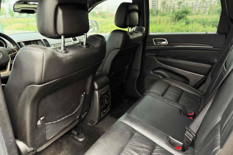 Used Jeep Grand Cherokee 2014 3.0L Comfort Navigation Edition