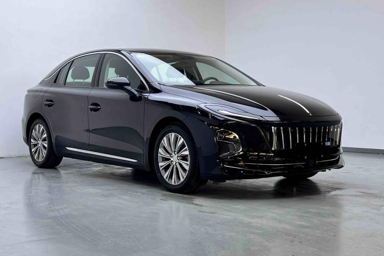 Used Hongqi E-QM5 2022 431 km Charge & Enjoy Edition
