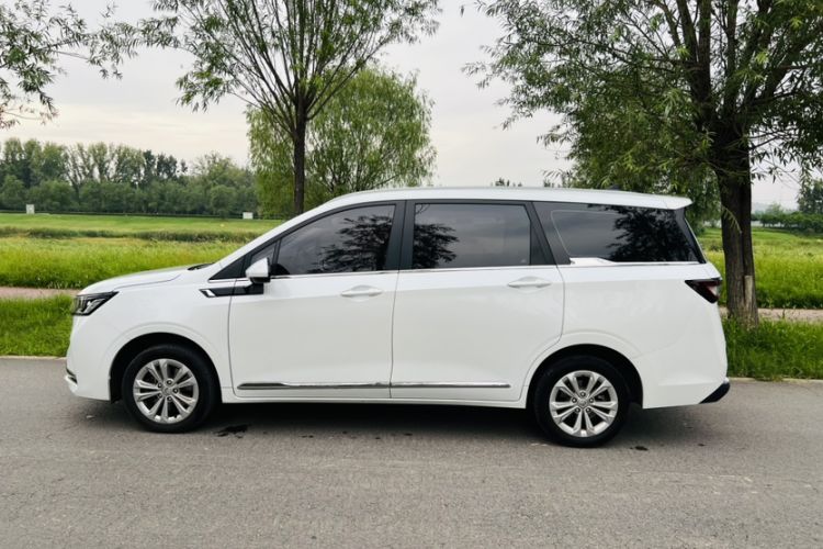 Used Wuling Jiachen 2022 1.5L Manual Comfort Edition