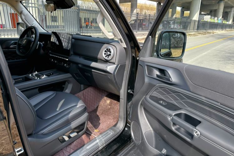 Used Tank 300 2025 2.0T Challenger