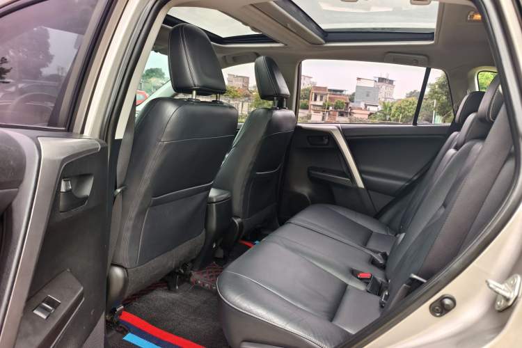 Used Toyota RAV4 2018 2.5L Automatic 4x4 Elite i Edition
