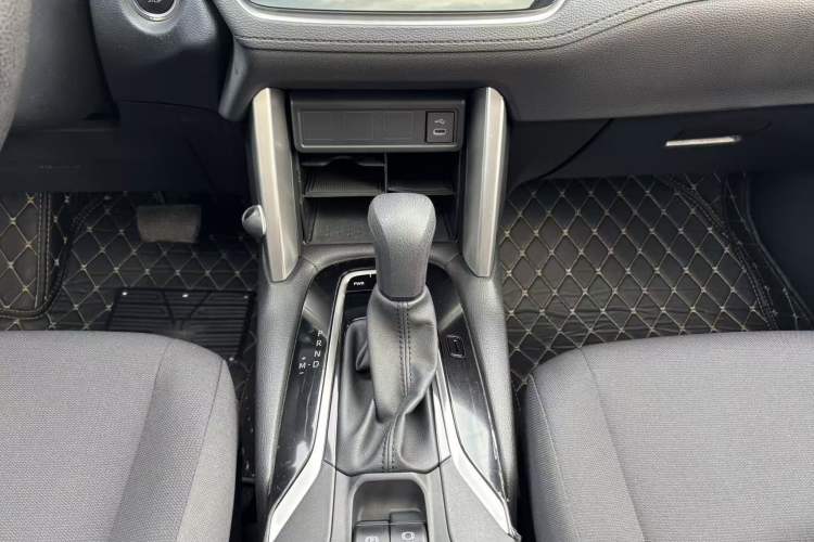 Used Toyota Corolla Cross 2023 2.0L Elite Edition Interior 10