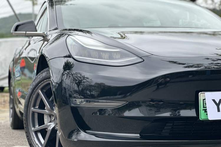 Used Tesla Model 3 2019 Long-Range Rear-Wheel-Drive Version Exterior 3