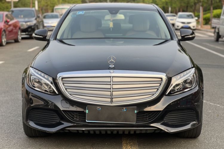 Used Mercedes-Benz C-Class 2015 C 200 L
