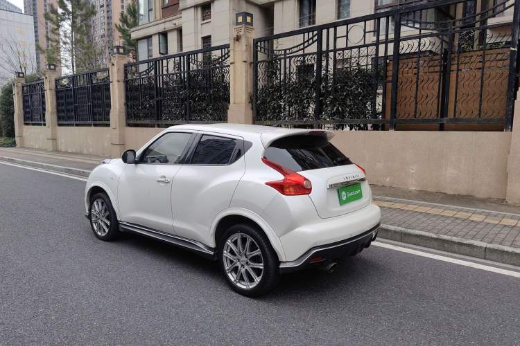 Used Infiniti ESQ 2014 1.6L Luxury Edition Exterior 4