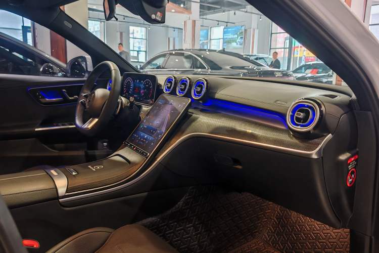 Used Mercedes-Benz C-Class 2023 Revised C 200 L Sport Edition Interior 5