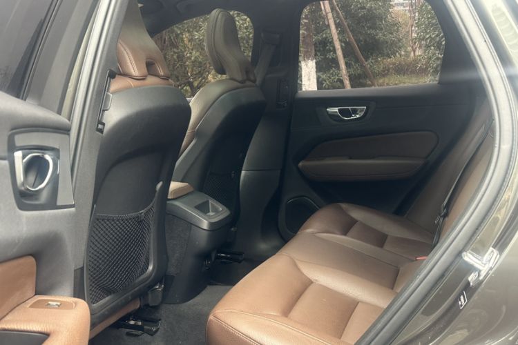 Used Volvo XC60 2021 T5 4x4 Smart Luxury Edition
