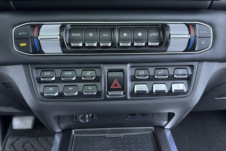 Used 212 T01 2025 2.0T Changfeng
