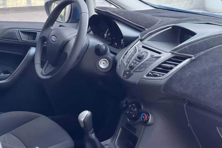 Used Ford Fiesta 2013 Hatchback 1.5L Manual Fashion Edition