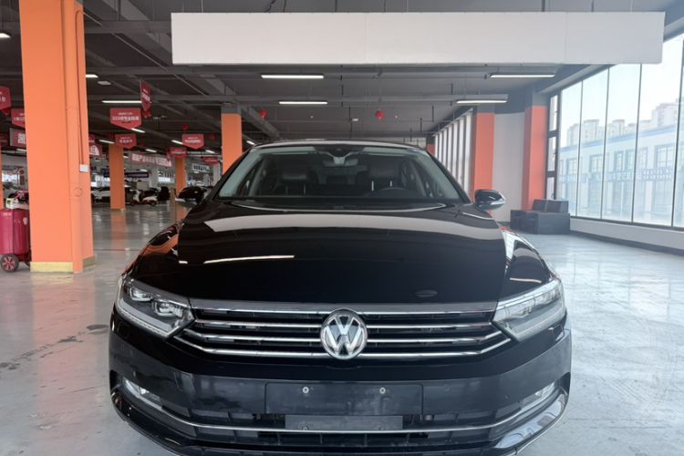 Used Volkswagen Magotan 2018 380TSI DSG Prestige Model Exterior 9