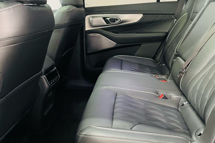 Used GAC Trumpchi GS8 2024 Linghang Series 2.0 TGDI Four-Wheel Drive Luxury Smart Connectivity Version Interior 9