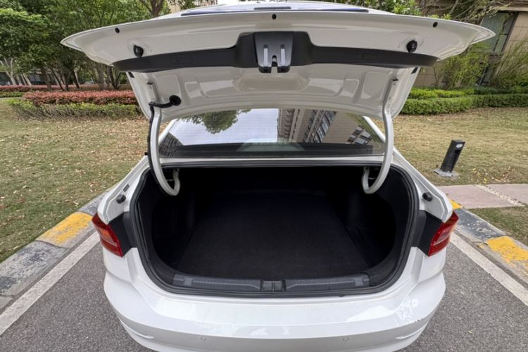 Used Volkswagen Lavida 2018 1.5L Automatic Comfort Edition China V Standard