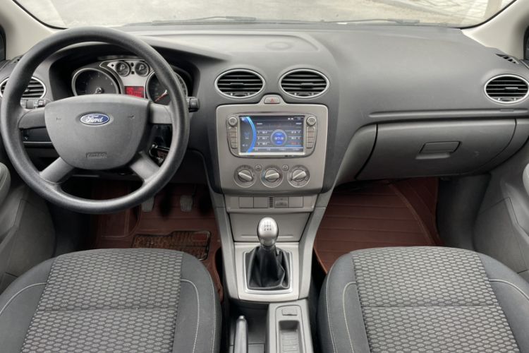 Used Ford Focus 2013 Hatchback Classic 1.8L Manual Base Model