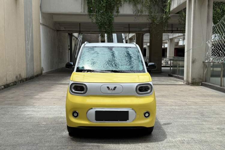 Used Wuling Hongguang MINIEV 2024 3rd Generation 215km Advanced Version Exterior 1