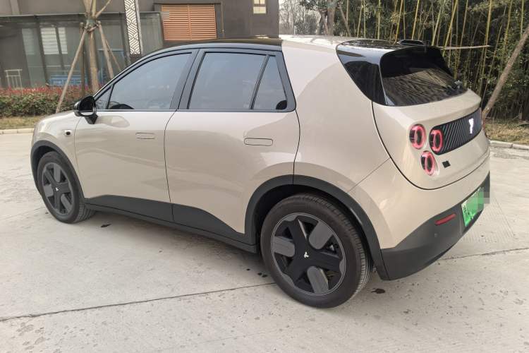 Used firefly 2025 Free Edition
