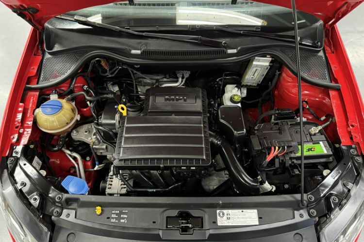 Used Volkswagen Polo 2016 1.6L Automatic Comfort Model