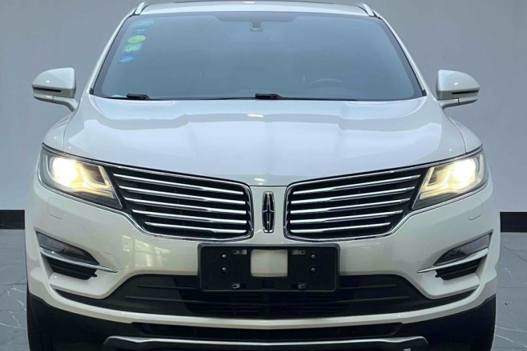 Used Lincoln MKC 2017 2.0T Two-Wheel Drive Deluxe Edition