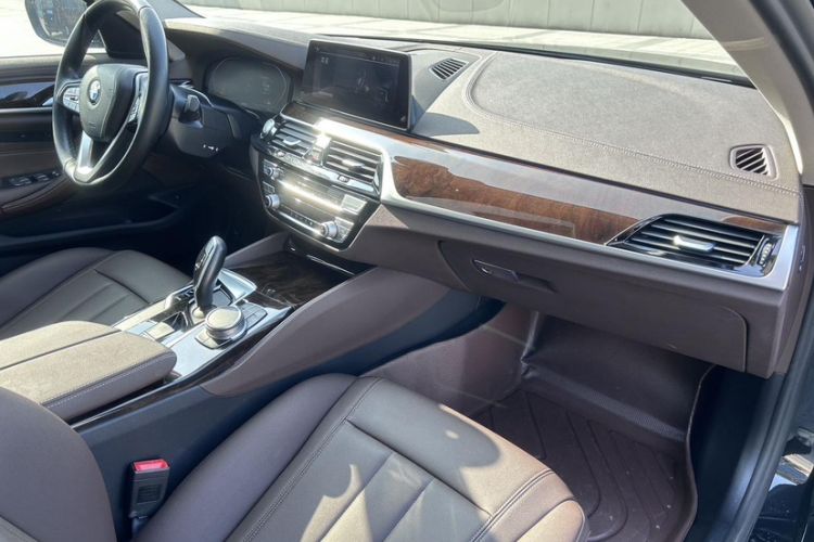 Used BMW 5 Series 2020 525Li Luxury Package