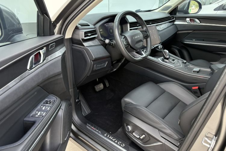 Used Lynk & Co 01 2021 2.0TD Two-Wheel-Drive Pro Trim
