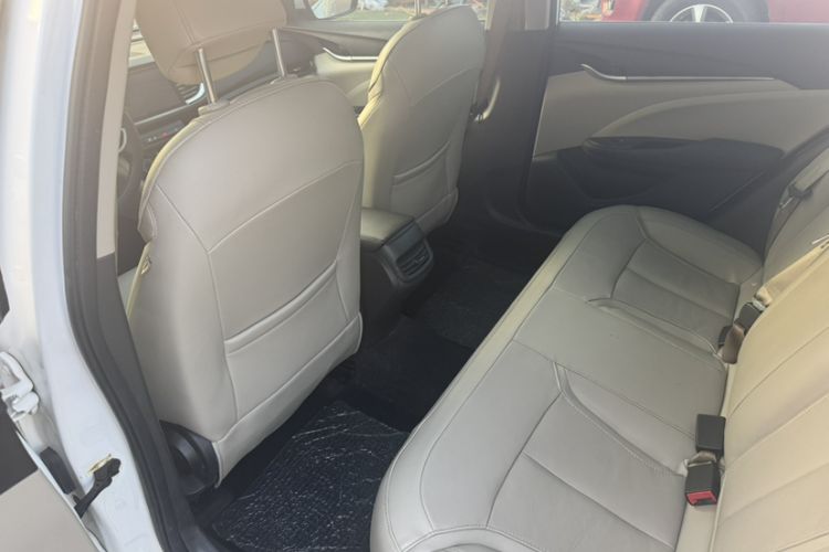 Used Buick GT 2018 15T Manual Elite Version China V Standard Interior 3