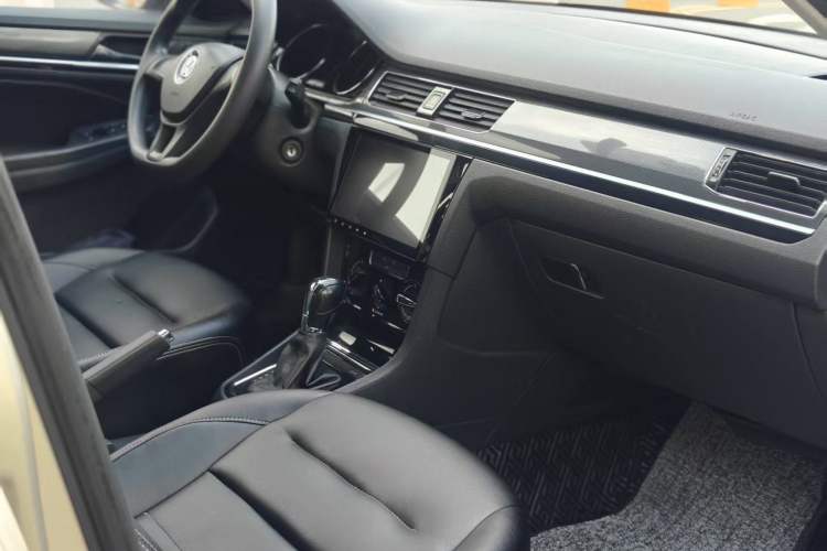 Used Volkswagen C-TREK 2017 1.6L Automatic Comfort Model
