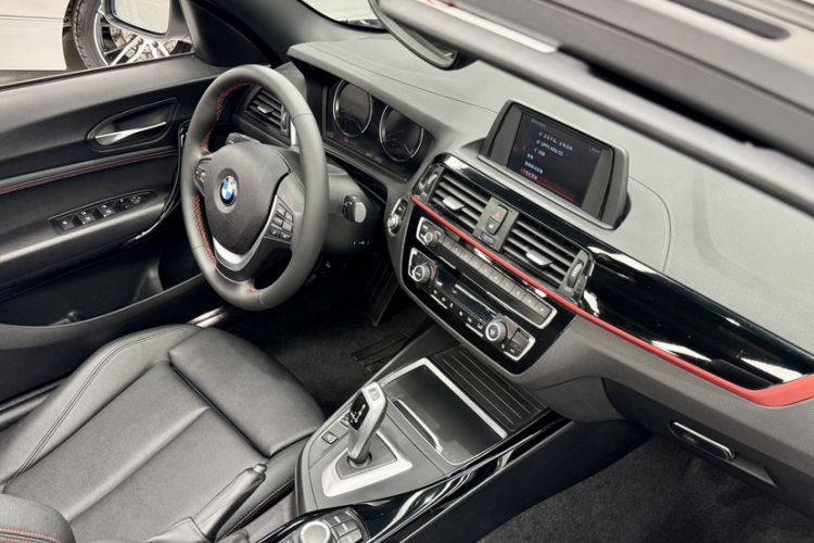 Used BMW 2 Series 2019 225i Convertible Coupe Sports Design Package
