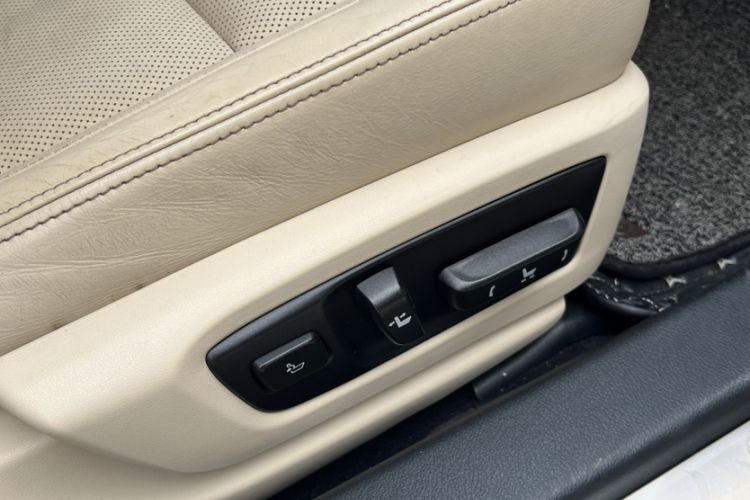 Used Lexus GS 2012 250 Leading Edition
