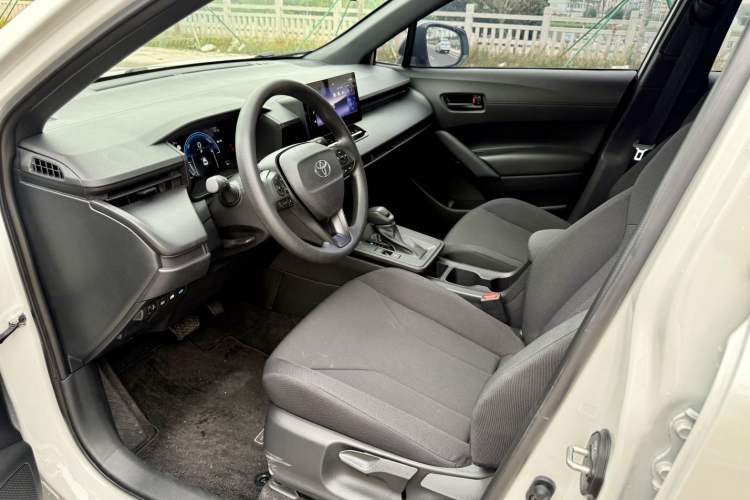 Used Toyota Corolla Cross 2026 Model 2.0L Smart Electric Hybrid Dual-Engine Pioneer Edition