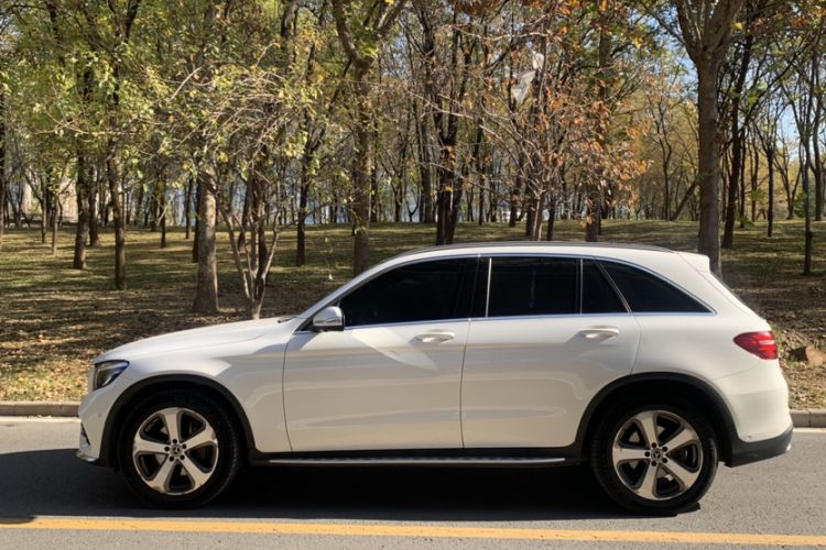 Used Mercedes-Benz GLC 2017 GLC 260 4MATIC Luxury Model
