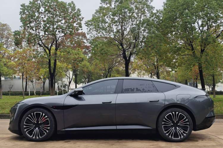 Used Avatr 12 2024 700 Three-Laser Rear-Wheel Drive Smart Enjoyment Version