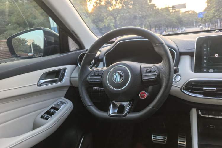Used MG Pilot 2021 400TGI Automatic Two-Wheel Drive Trophy Flagship Edition
