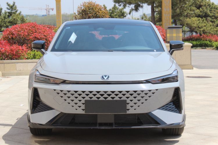 Used Changan UNI-V 2024 1.5T Prestige Sport Edition
