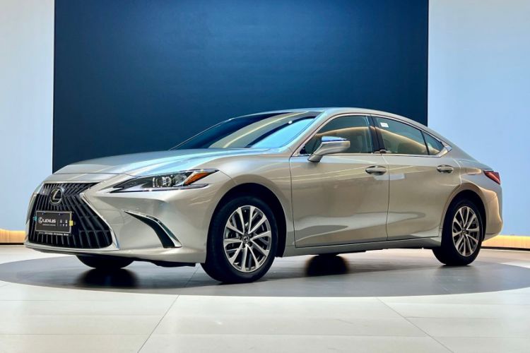 Used Lexus ES 2023 200 Excellence Edition Guazi used car, China used car export, Used car for sale, Used cars, Cheapest cars for sale