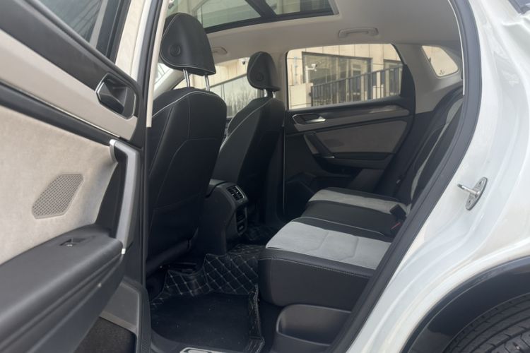 Used Volkswagen Tayron X 2023 330TSI Two-Wheel-Drive Prestige High-Energy Version Interior 1