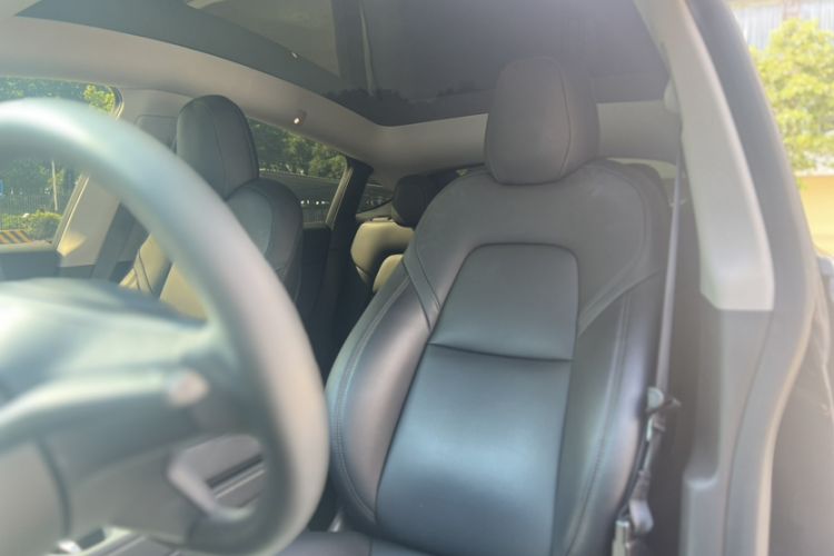 Used Tesla Model Y 2022 Rear-Wheel-Drive Version