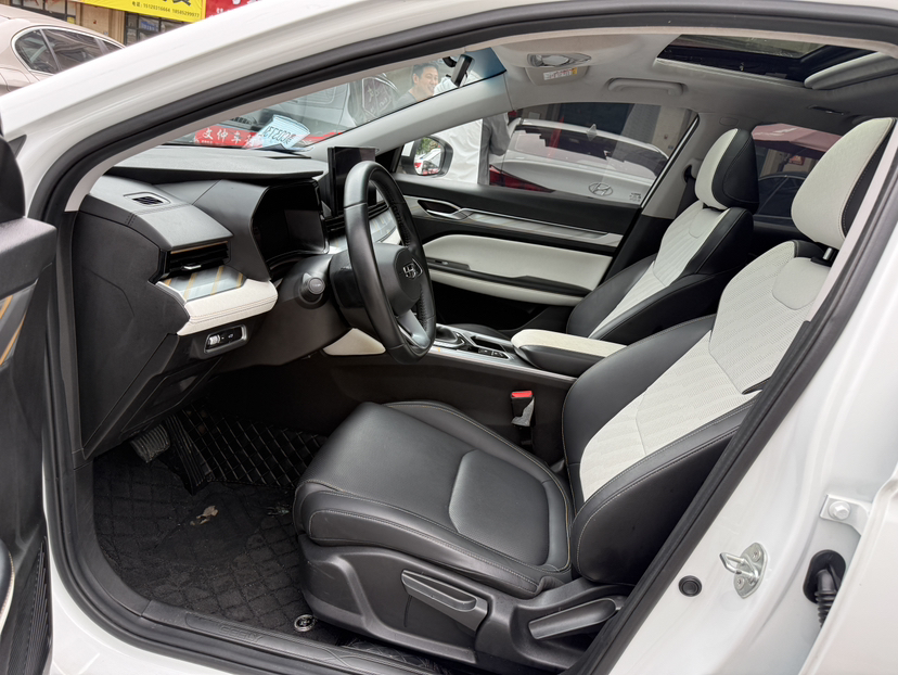 Geely Auto Emgrand L 2022 1.4T CVT Flagship Edition — снимка 10
