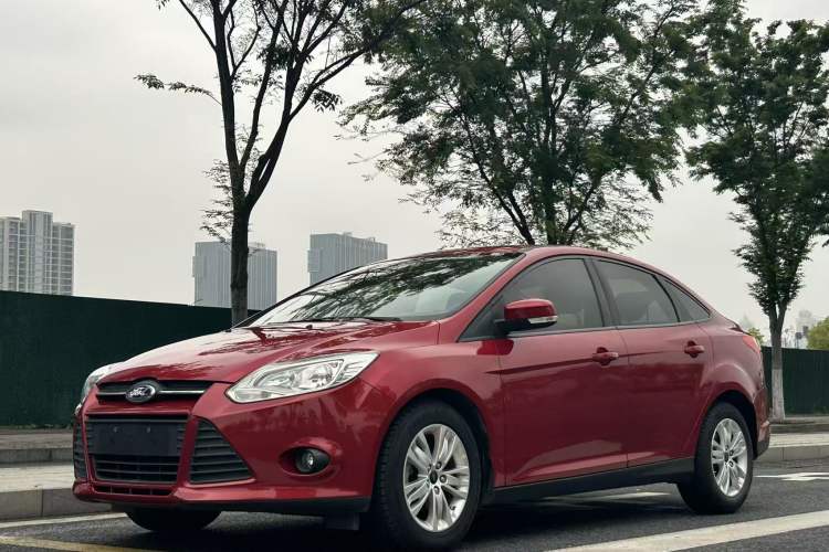 Used Ford Focus 2012 Sedan 1.6L Automatic Comfort Model Exterior 2