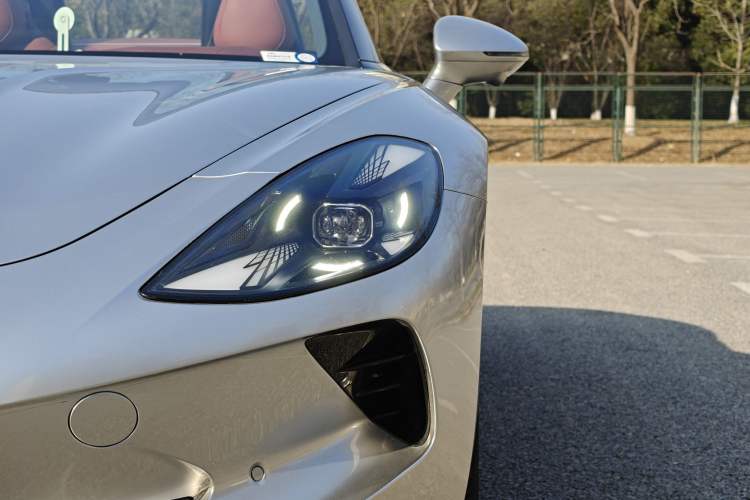 Used MG Cyberster 2024 501km Charming & Heartwarming Edition