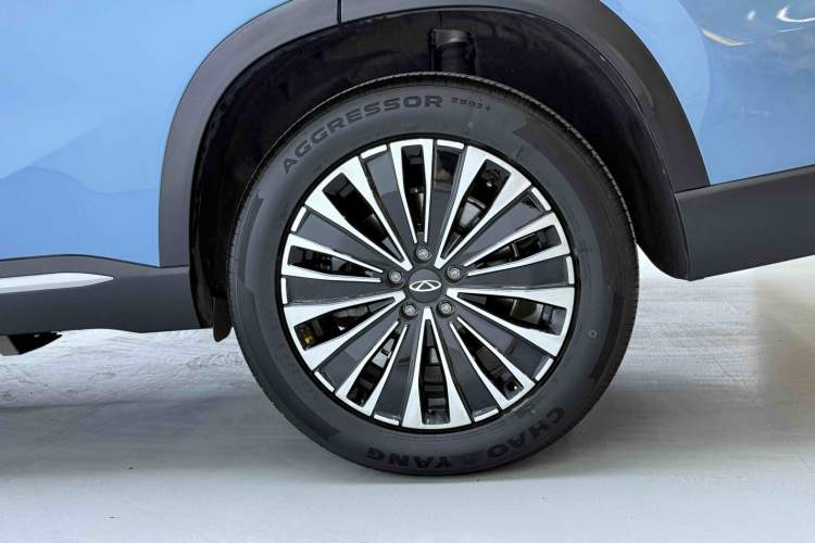 Used Chery Tiggo 8 PLUS C-DM 2025 1.5T 116 km Prestige Version 5 Seats