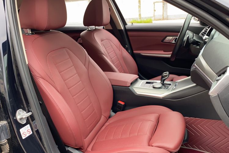 Used BMW 3 Series 2021 325Li M Sport Shadowline Package Right Front Seat