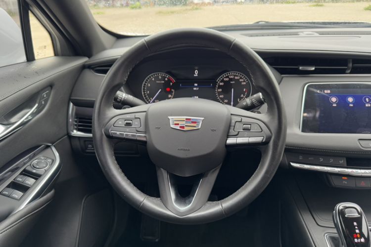 Used Cadillac XT4 2021 28T Two-Wheel Drive Tech Edition