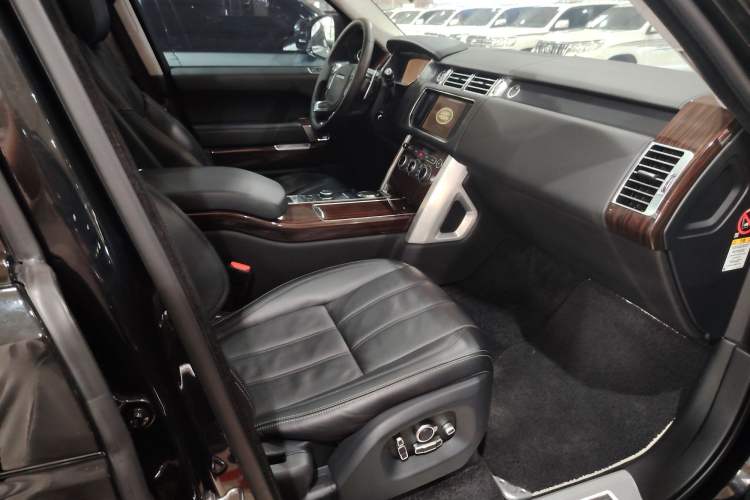 Used Land Rover Range Rover 2016 3.0 SC V6 Vogue SE Prestige Extended-Wheelbase Model
