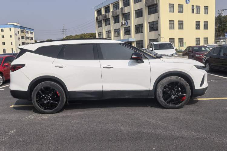 Used Chevrolet Blazer 2022 Mild Hybrid 650T Redline 7-Seater Thunder Edition
