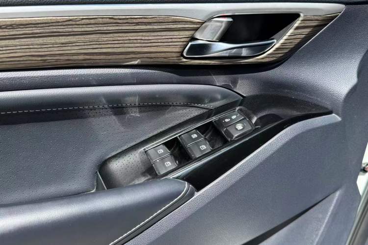 Used GAC Trumpchi M8 2023 Lingxiu Series 390T Luxury Edition Interior 11