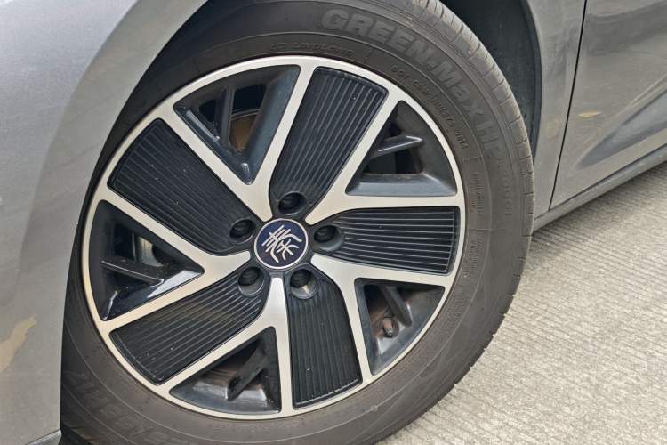 Used BYD Qin L 2024 DM-i 80KM Beyond Model Exterior 9