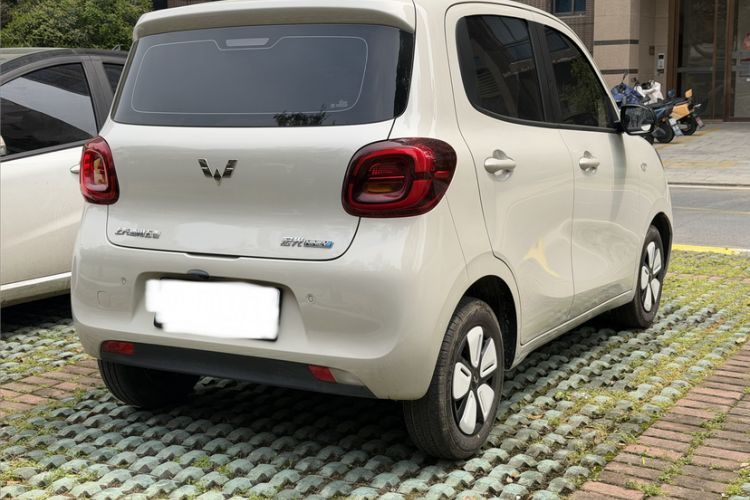 Used Wuling Hongguang MINIEV 2025 Four-Door Version Advanced Edition Exterior 2