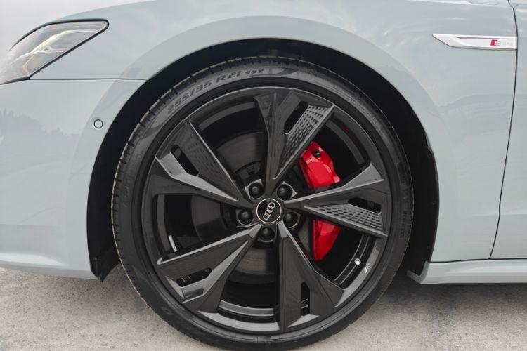 Used Audi A7L 2024 55 TFSI quattro RS Performance Edition Exterior 9