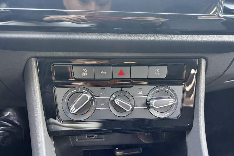 Used Jetta VS5 2019 280TSI Automatic Enjoyment Model
